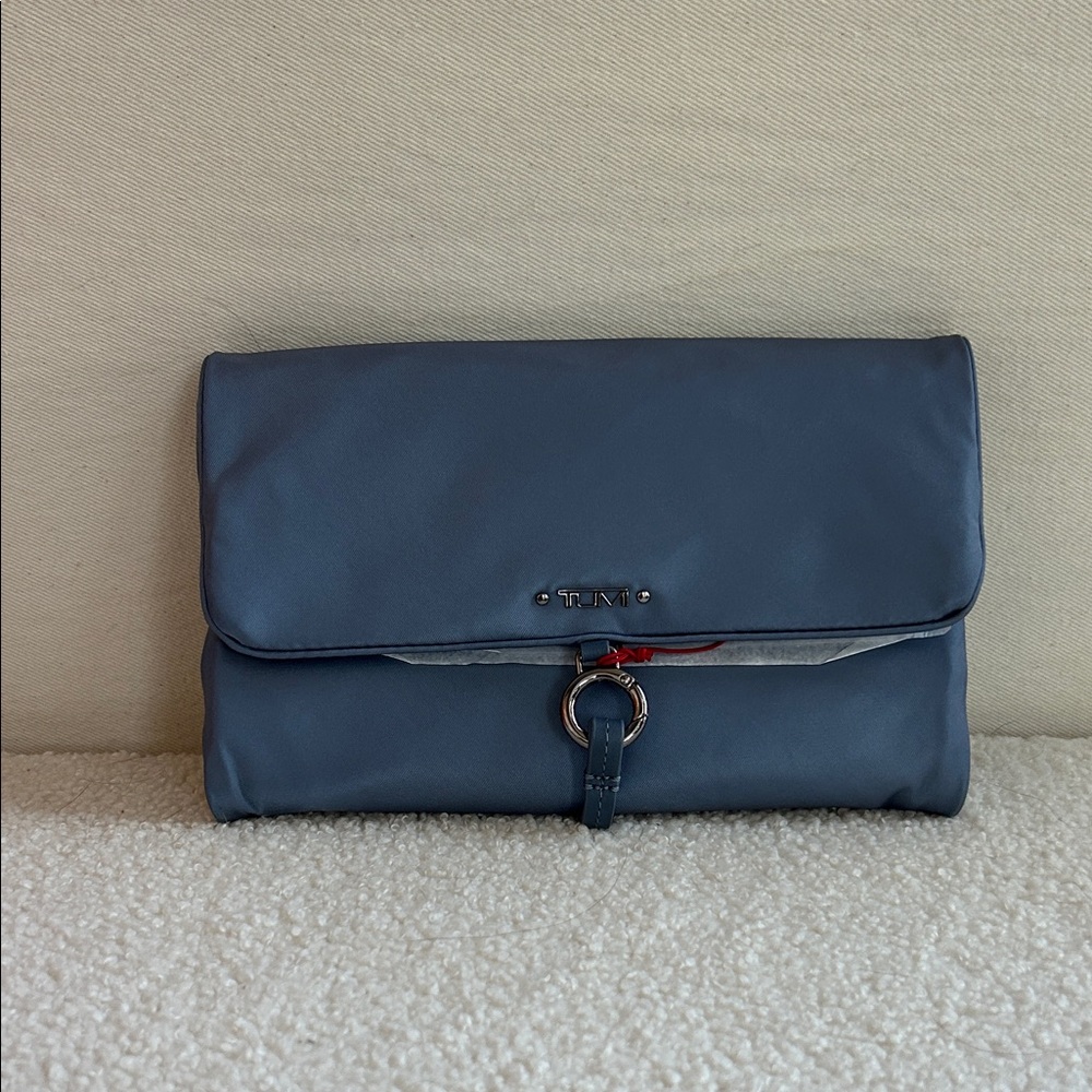 NWT Tumi blue jewelry roll